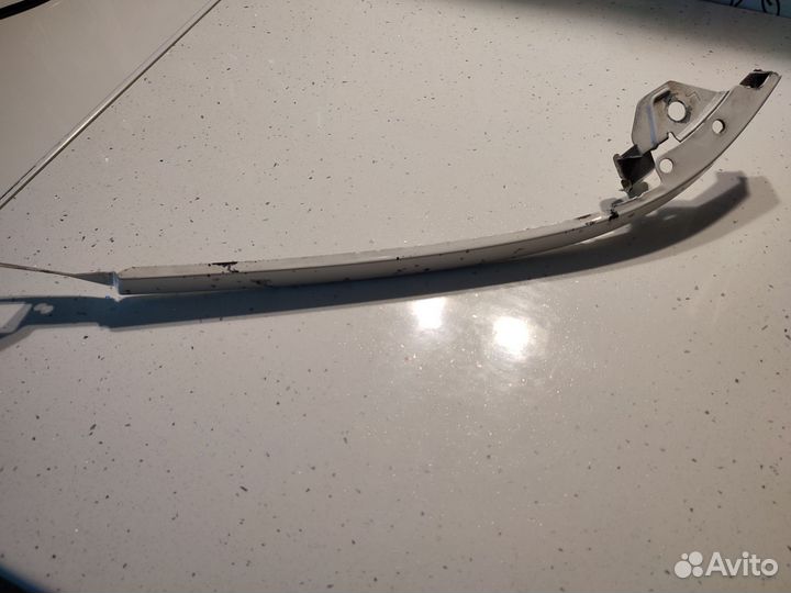 Toyota caldina 215 куз планка под фару L