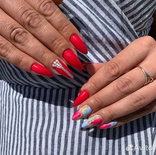 Мастер маникюра, педикюра