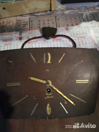 Старинные настенные часы