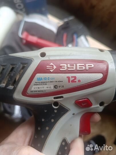 Шуруповерт зубр 12 в