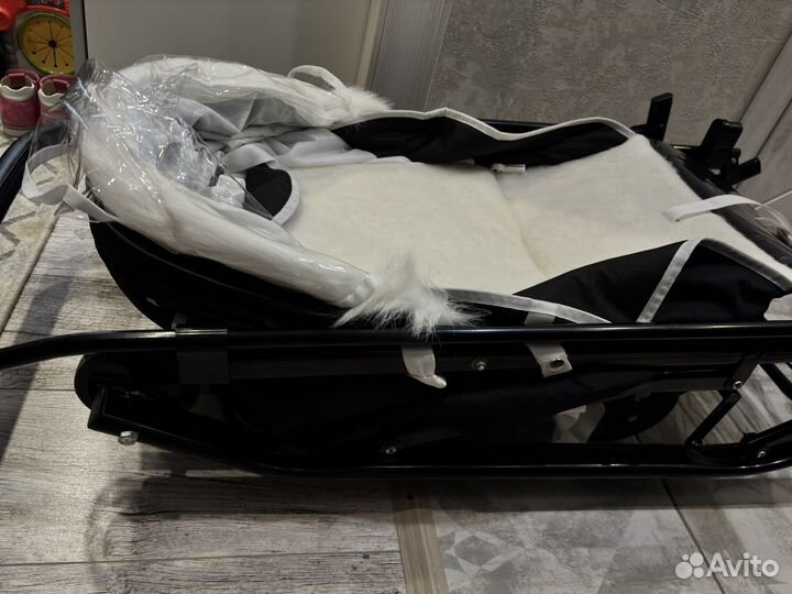 Детские санки на колесах