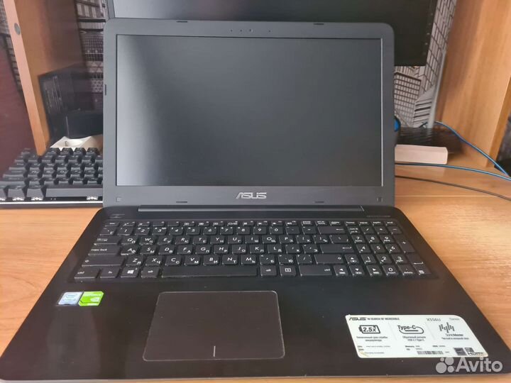 Ноутбук Asus x556u