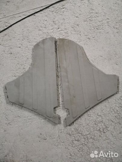 Пол багажника задний Toyota Venza 1AR-FE 2012