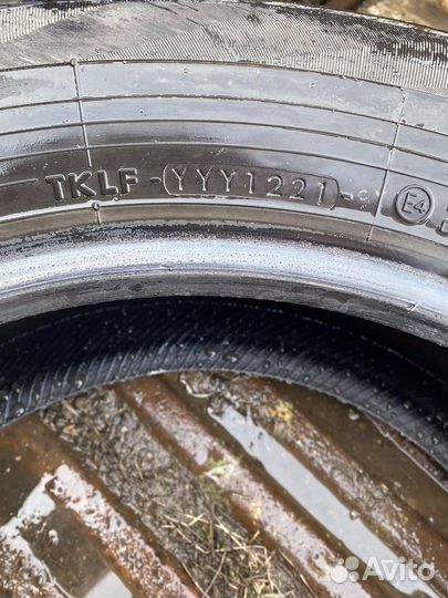 Yokohama BluEarth AE50 215/65 R17 99V