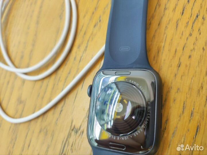 Смарт-часы Apple Watch SE 44mm
