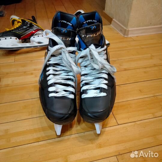 Хоккейные коньки True, Bauer, CCM