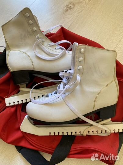 Коньки фигурные женские