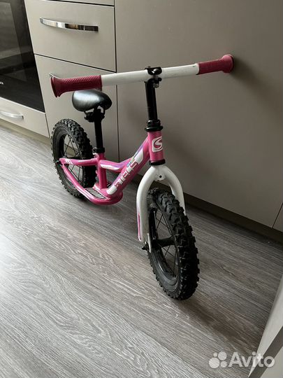 Беговел детский бу