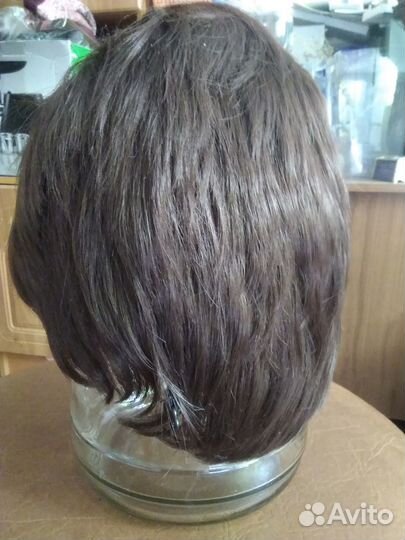 Парик с короткой стрижкой