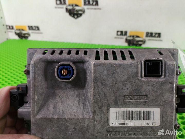 Монитор Mercedes-Benz C-class