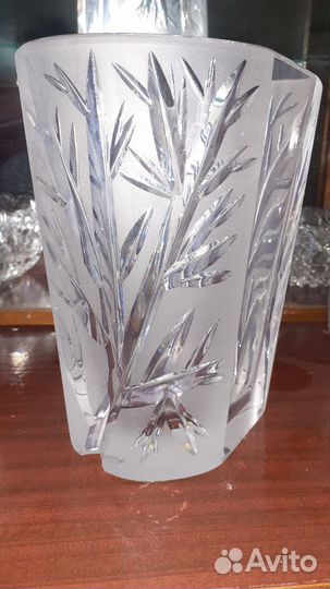 Хрустальная ваза