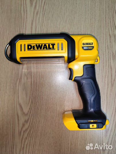Фонарь DeWalt DCL050