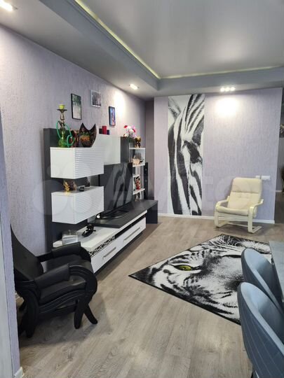 2-к. квартира, 84 м², 9/9 эт.