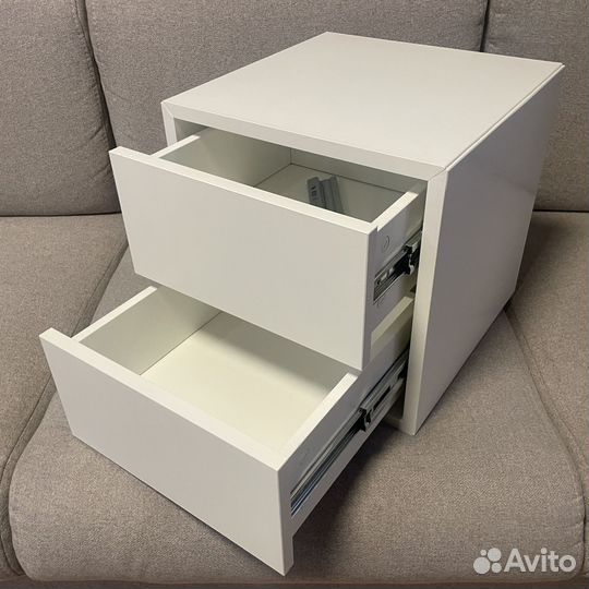 Подвесная прикроватная тумба с ящиками Икеа Экет