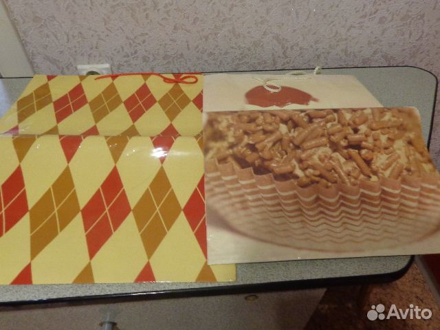 Подарочная коробка упаковка