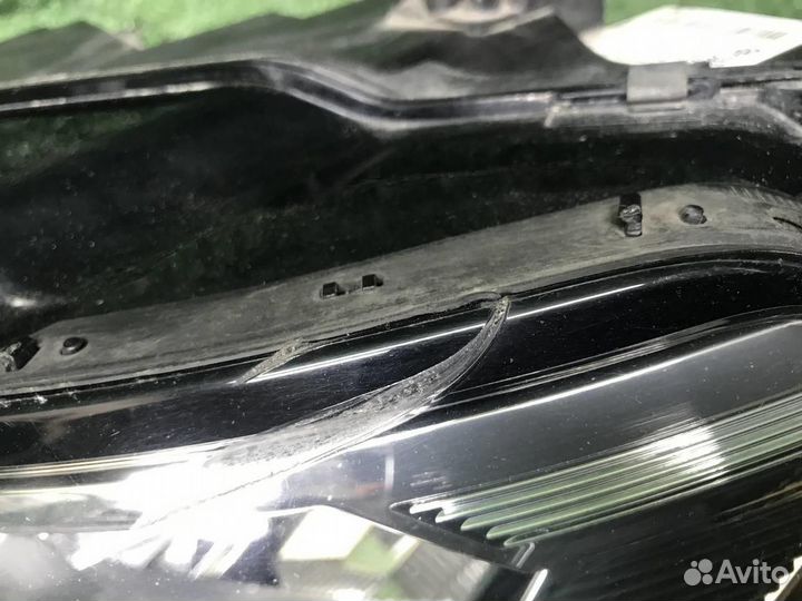 Фара левая Volkswagen Tiguan