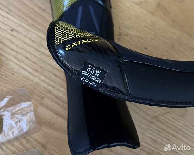 Лезвия, стаканы и языки хоккейные True