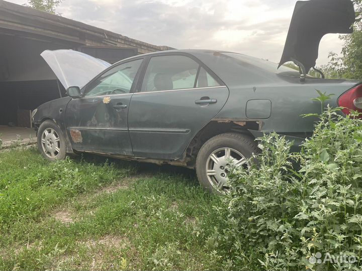 Toyota Camry 3.0 AT, 2004, 110 000 км