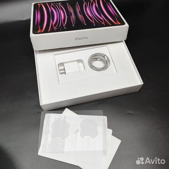 Планшет Apple iPad Pro 12.9 2022 Wi-Fi 256Gb