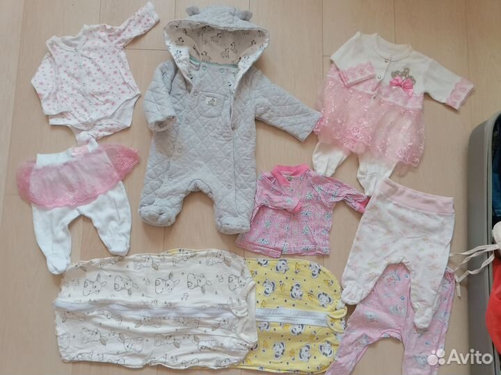 Песочник, два кокона, боди, всего 20 вещей