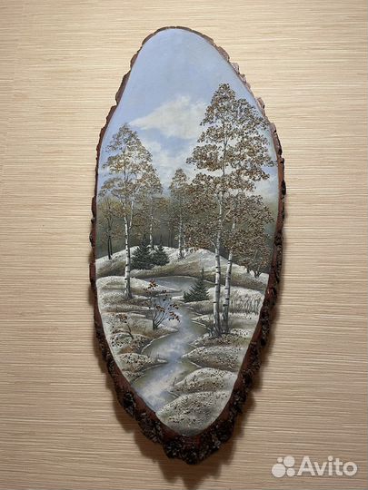 Катина на срезе дерева