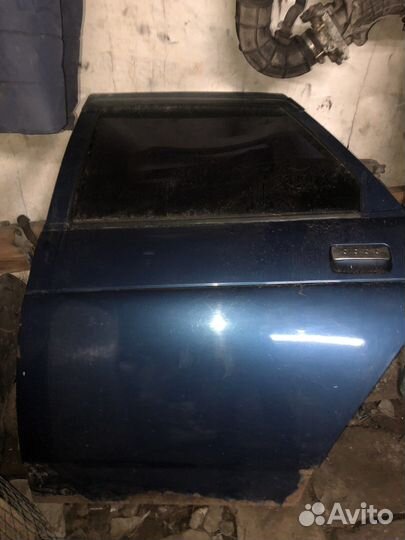 Задняя левая дверь 2110-2112