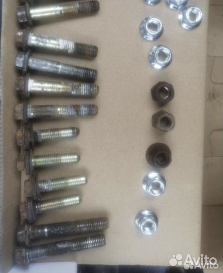 Болты задней подвески подрамника Форд фокус 2