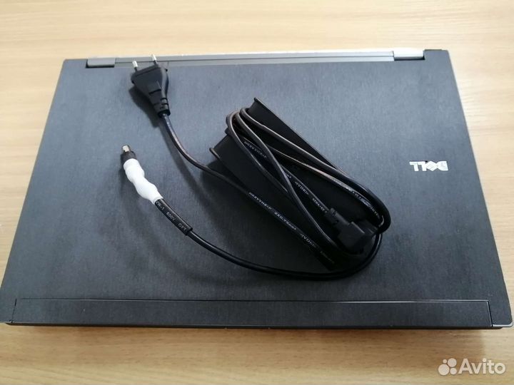 Ноутбук Dell Core i7 озу 8 гб