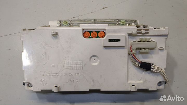 Щиток приборов Volkswagen Golf 3, 1994