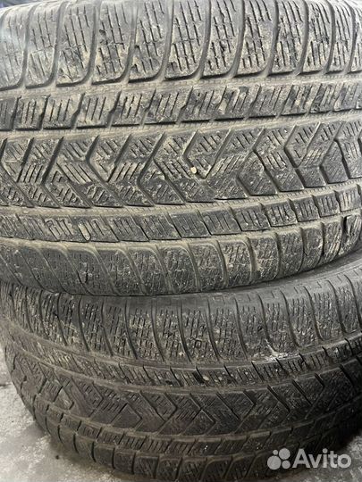 Pirelli Scorpion 275/40 R21 и 305/35 R21 107V