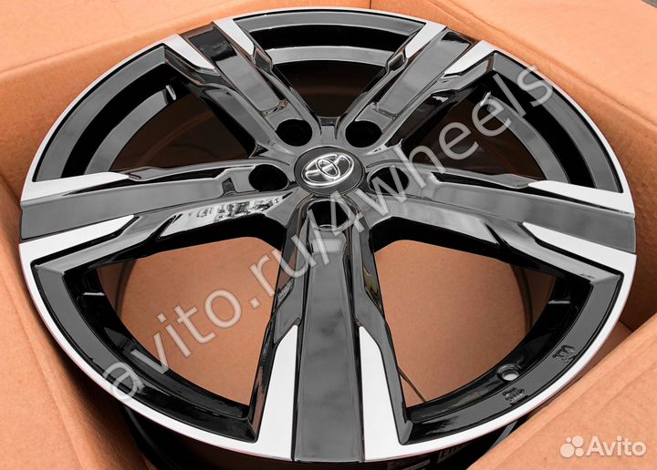 Диски на Тойота Хайлендер R19