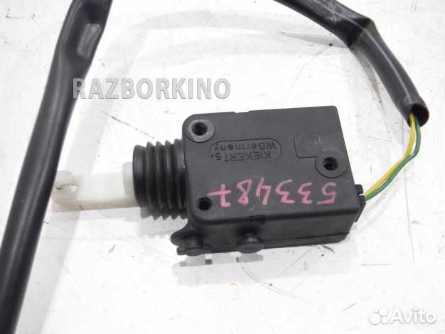 Активатор замка двери передней левой