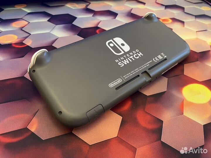 Nintendo switch lite (без чипа) 256гб