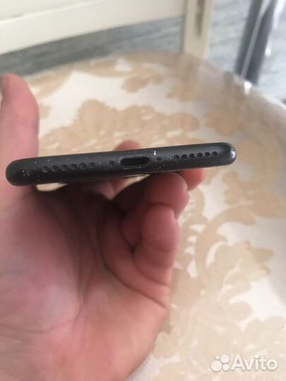 iPhone 7, 32 ГБ