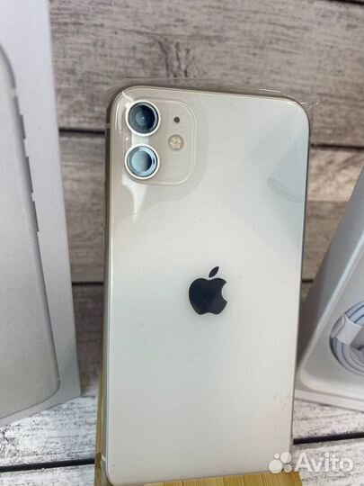 Телефон iPhone 11 128 gb (белый)