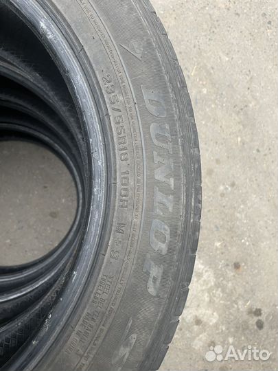 Dunlop Grandtrek ST30 235/55 R18 100H