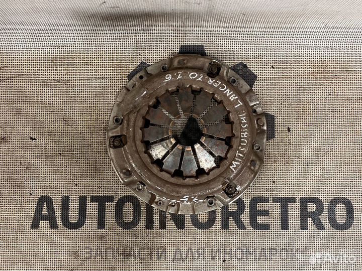 Корзина сцепления Mitsubishi Lancer 10 MN132330