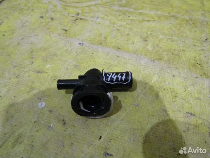 Фитинг системы охлаждения Lexus RX 15-22г 9447