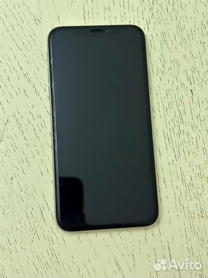 Телефон iPhone 10