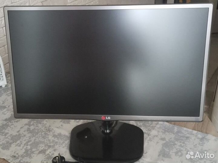 Монитор LG 24MP56