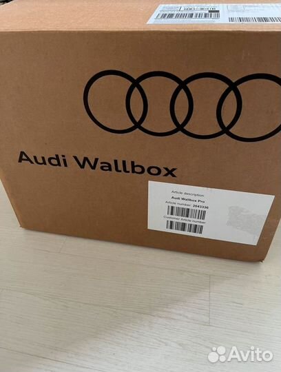 Зарядная станция Audi Wallbox Pro из Германии нова