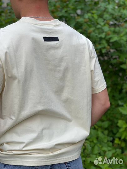 Essentials футболка