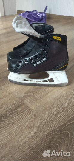 Коньки хоккейные