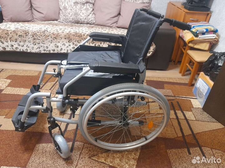 Инвалидная коляска новая