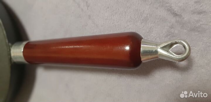 Новая сковорода чугунная 22см