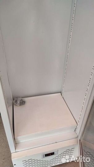 Холодильник витринный атлант