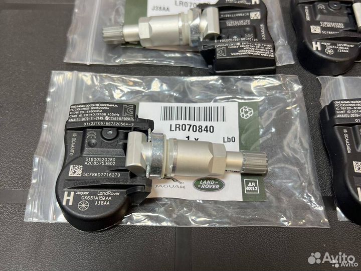 Датчики давления в шинах Land Rover LR070840 ориг