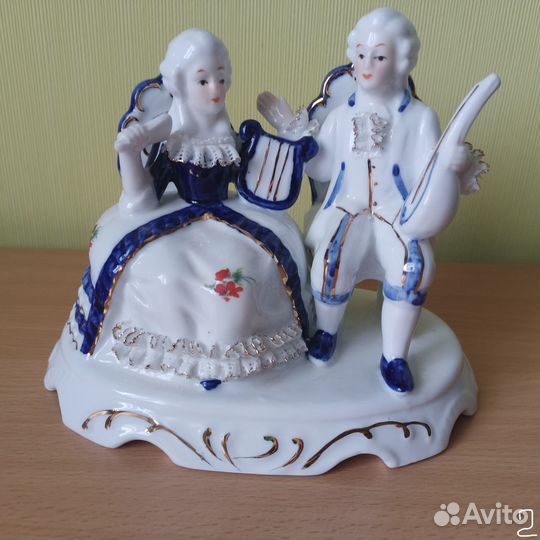 Фарфоровые статуэтки