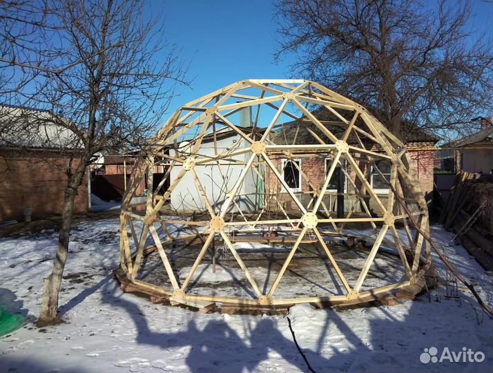 Шатер для глэмпинга, геокупол