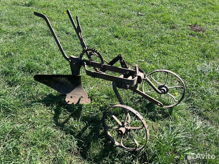 Конный плуг